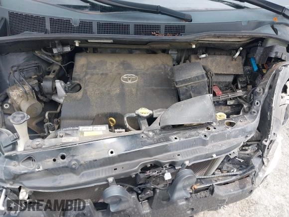 2011 Toyota Sienna XLE AAS with VIN 5TDYK3DC3BS103531, listed as a IAAI auction lot 42290142 with 231,995 mi miles and . Bid and sale history available at DreamBid. Image 10.