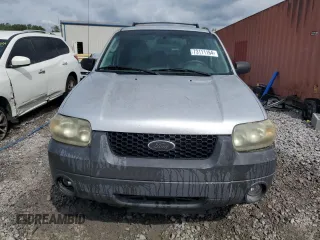 2005 Ford Escape XLS Value with VIN 1FMYU02Z85DA14324, listed as a Copart auction lot 73111164 with 212,118 mi miles and Salvage Title. Bid and sale history available at carsss.com. Image 5.