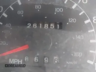 1999 Ford F-250 XL с VIN 1FTNX20L2XEC69055, выставлен на аукционе IAAI как лот 42013501 с пробегом 261 851 миль миль и . История ставок и продаж доступна на DreamBid. Изображение 7.