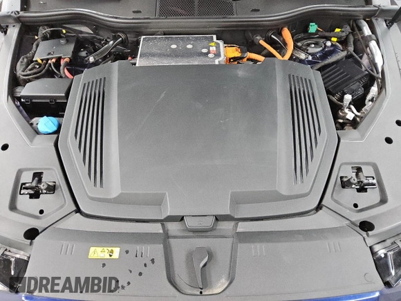 2022 Audi e-tron Premium with VIN WA1AAAGE4NB022730, listed as a Copart auction lot 56118575 with 47,680 mi miles and Clean title. Bid and sale history available at DreamBid. Image 12.
