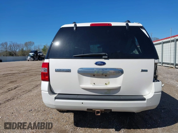 2013 Ford Expedition EL Limited with VIN 1FMJK1K58DEF66375, listed as a IAAI auction lot 41735385 with 188,340 mi miles. Bid and sale history available at carsss.com. Image 16.