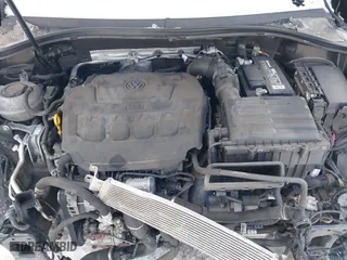 2019 Volkswagen Tiguan S with VIN 3VV0B7AX9KM047642, listed as a IAAI auction lot 41523269 with 61,221 mi miles. Bid and sale history available at carsss.com. Image 10.
