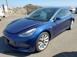 2020 Tesla Model 3 Standard Range Plus z VIN 5YJ3E1EA2LF775170, wystawiony jako Copart lot #46892785 z przebiegiem 48 539 mil mil oraz Szkoda całkowita • Salvage title. Historia ofert i sprzedaży dostępna na DreamBid. Obrazek 1.