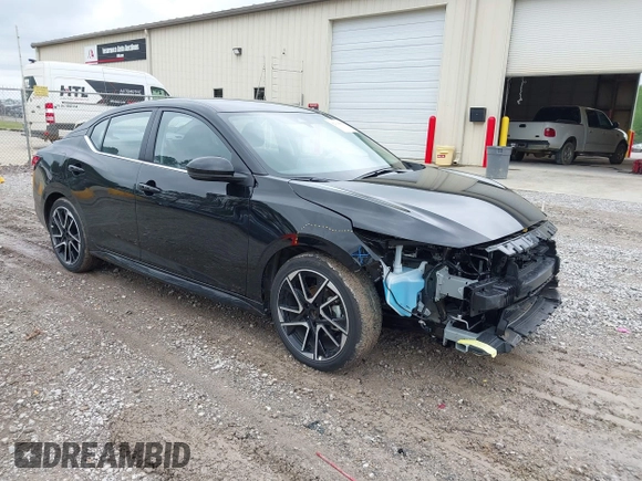 2025 Nissan Sentra SR with VIN 3N1AB8DV9SY292455, listed as a IAAI auction lot 42118993 with 4,022 mi miles and . Bid and sale history available at DreamBid. Image 1.