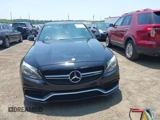 2016 Mercedes-Benz C 63 S AMG z VIN 55SWF8HB7GU129053, wystawiony jako IAAI lot #42562276 z przebiegiem 117 727 mil mil oraz . Historia ofert i sprzedaży dostępna na DreamBid. Obrazek 12.
