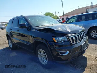 2020 Jeep Grand Cherokee Altitude z VIN 1C4RJFAG1LC266942, wystawiony jako IAAI lot #42244580 z przebiegiem 93 250 mil mil oraz . Historia ofert i sprzedaży dostępna na DreamBid. Obrazek 1.