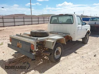 1996 Ford F-250 with VIN 1FDHF26H4TEB72271, listed as a IAAI auction lot 41891111 with 35,506 mi miles and . Bid and sale history available at DreamBid. Image 4.
