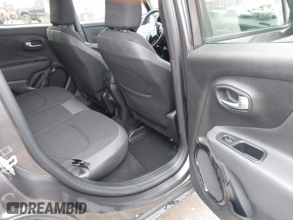 2018 Jeep Renegade Latitude z VIN ZACCJBBBXJPH73509, wystawiony jako IAAI lot #41953610 z przebiegiem 66 467 mil mil oraz . Historia ofert i sprzedaży dostępna na DreamBid. Obrazek 8.
