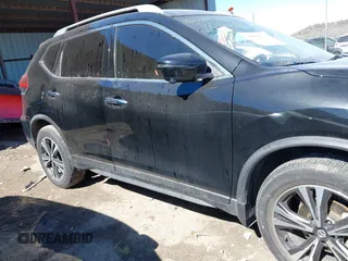2020 Nissan Rogue SV with VIN JN8AT2MT9LW012214, listed as a IAAI auction lot 41646772 with 32,507 mi miles and . Bid and sale history available at carsss.com. Image 14.