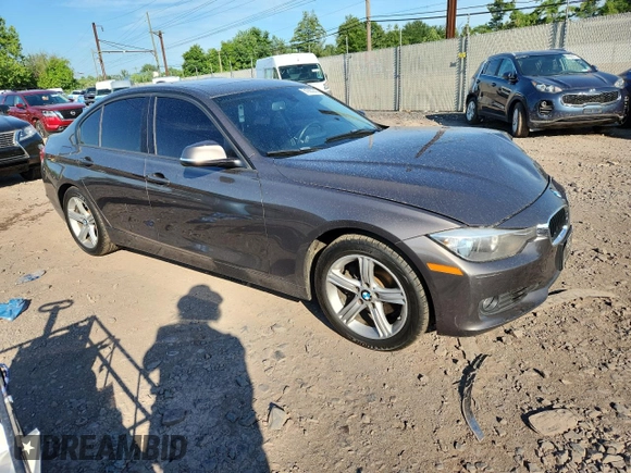 2013 BMW 3 Series 328i xDrive z VIN WBA3B5G53DNS02777, wystawiony jako Copart lot #61685255 z przebiegiem 187 559 mil mil oraz Szkoda całkowita • Salvage title. Historia ofert i sprzedaży dostępna na DreamBid. Obrazek 4.