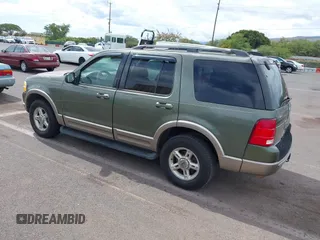 2002 Ford Explorer Eddie Bauer с VIN 1FMDU74E02ZB39477, выставлен на аукционе IAAI как лот 42583278 с пробегом Не указан миль и . История ставок и продаж доступна на DreamBid. Изображение 3.