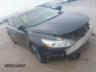 2017 Nissan Altima S z VIN 1N4AL3AP0HC131759, wystawiony jako IAAI lot #41561696 z przebiegiem 149 748 mil mil oraz . Historia ofert i sprzedaży dostępna na DreamBid. Obrazek 1.