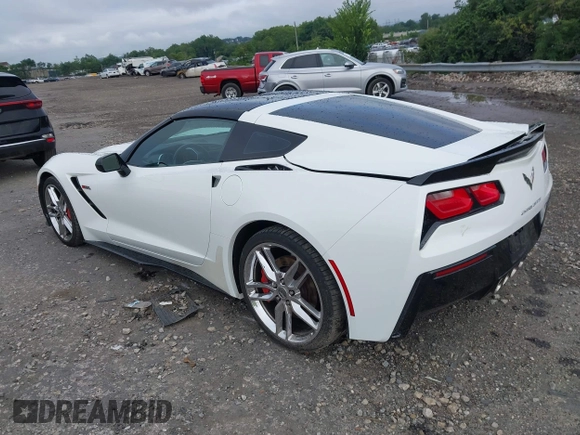 2015 Chevrolet Corvette Z51 3LT z VIN 1G1YM2D72F5119618, wystawiony jako IAAI lot #42744702 z przebiegiem Nie podano mil oraz . Historia ofert i sprzedaży dostępna na DreamBid. Obrazek 3.