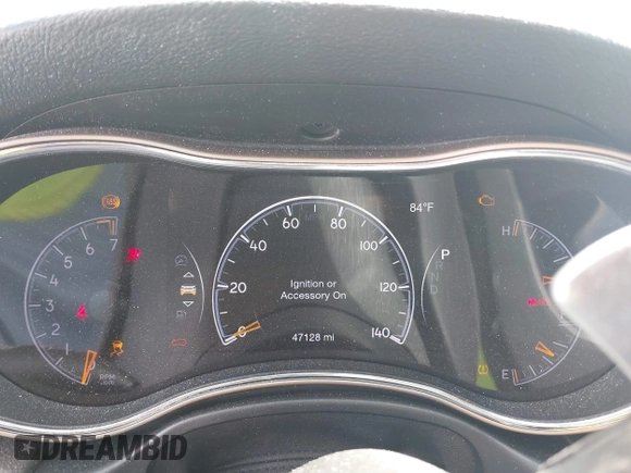 2016 Jeep Grand Cherokee Laredo z VIN 1C4RJEAG6GC436633, wystawiony jako IAAI lot #41567936 z przebiegiem 47 128 mil mil oraz . Historia ofert i sprzedaży dostępna na DreamBid. Obrazek 7.