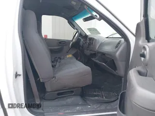 2004 Ford F-150 XL z VIN 2FTRF17244CA66004, wystawiony jako IAAI lot #42743729 z przebiegiem 248 667 mil mil oraz . Historia ofert i sprzedaży dostępna na DreamBid. Obrazek 5.