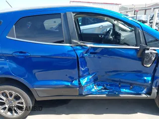 2019 Ford EcoSport Titanium z VIN MAJ6S3KL0KC260936, wystawiony jako IAAI lot #42264210 z przebiegiem 114 755 mil mil oraz . Historia ofert i sprzedaży dostępna na DreamBid. Obrazek 14.