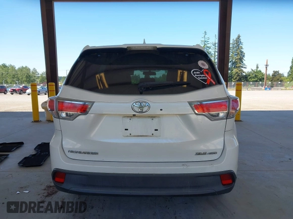 2014 Toyota Highlander XLE z VIN 5TDJKRFH0ES041779, wystawiony jako IAAI lot #42358505 z przebiegiem 127 438 mil mil oraz . Historia ofert i sprzedaży dostępna na DreamBid. Obrazek 16.