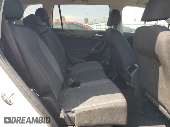 2020 Volkswagen Tiguan S z VIN 3VV1B7AX3LM152439, wystawiony jako Copart lot #53752395 z przebiegiem 48 362 mil mil oraz Szkoda całkowita • Salvage title. Historia ofert i sprzedaży dostępna na DreamBid. Obrazek 11.