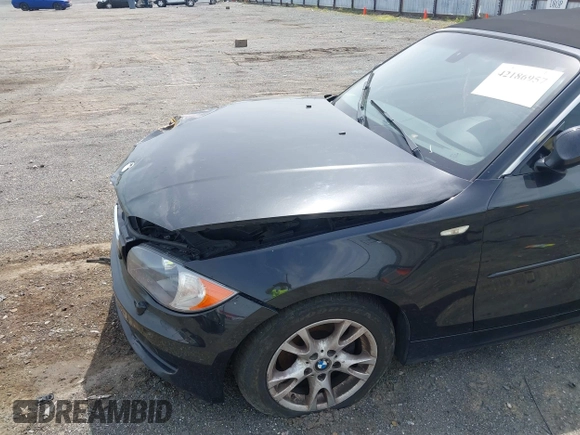2008 BMW 1 Series 128i with VIN WBAUN13548VH79563, listed as a IAAI auction lot 42186957 with 154,400 mi miles and . Bid and sale history available at carsss.com. Image 12.