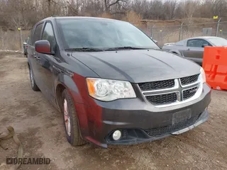 2019 Dodge Grand Caravan SXT with VIN 2C4RDGCG9KR621193, listed as a IAAI auction lot 41570938 with 40,529 mi miles. Bid and sale history available at carsss.com. Image 1.