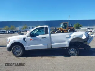 2022 Ford F-150 XL with VIN 1FTMF1CB5NKE39967, listed as a IAAI auction lot 41611291 with 53,485 mi miles and . Bid and sale history available at DreamBid. Image 14.