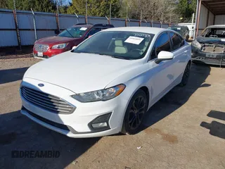 2020 Ford Fusion SE with VIN 3FA6P0HD2LR230033, listed as a IAAI auction lot 41815896 with 78,627 mi miles. Bid and sale history available at carsss.com. Image 2.