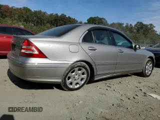 2005 Mercedes-Benz C 320 с VIN WDBRF84J15F669713, выставлен на аукционе Copart как лот 75413424 с пробегом 260 776 миль миль и Списание • Salvage title. История ставок и продаж доступна на DreamBid. Изображение 3.
