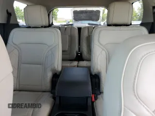 2016 Ford Explorer Platinum z VIN 1FM5K8HT8GGD13257, wystawiony jako Copart lot #64598475 z przebiegiem 95 499 mil mil oraz Szkoda całkowita • Salvage title. Historia ofert i sprzedaży dostępna na DreamBid. Obrazek 10.