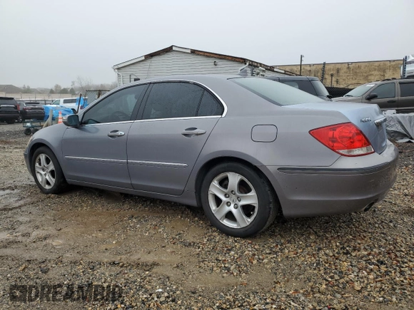 2005 Acura RL with VIN JH4KB16505C012472, listed as a Copart auction lot 84663124 with 129,342 mi miles and Clean Title. Bid and sale history available at carsss.com. Image 2.