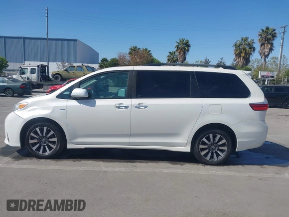 2019 Toyota Sienna XLE z VIN 5TDDZ3DC1KS224861, wystawiony jako IAAI lot #42093799 z przebiegiem 68 651 mil mil oraz . Historia ofert i sprzedaży dostępna na DreamBid. Obrazek 14.