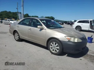 2004 Toyota Camry LE z VIN 4T1BE32K94U366012, wystawiony jako Copart lot #57884305 z przebiegiem 155 900 mil mil oraz Czysty tytuł • Clean title. Historia ofert i sprzedaży dostępna na DreamBid. Obrazek 4.
