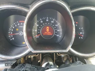 2013 Kia Optima LX z VIN 5XXGM4A76DG164752, wystawiony jako Copart lot #42209365 z przebiegiem 218 024 mil mil oraz Szkoda całkowita • Salvage title. Historia ofert i sprzedaży dostępna na DreamBid. Obrazek 9.