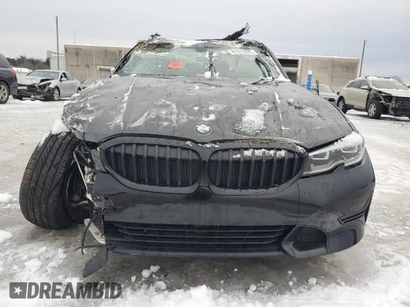 2019 BMW 3 Series 330i xDrive with VIN 3MW5R7J57K8B02478, listed as a Copart auction lot 41579295 with Not Provided miles and Salvage Title. Bid and sale history available at DreamBid. Image 5.