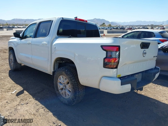 2024 Nissan Frontier PRO-4X with VIN 1N6ED1EK2RN628911, listed as a IAAI auction lot 41637814 with 26,830 mi miles. Bid and sale history available at carsss.com. Image 3.