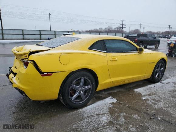 2013 Chevrolet Camaro LT with VIN 2G1FC1E38D9130803, listed as a Copart auction lot 45688855 with 114623 miles and Salvage Title. Bid and sale history available at carsss.com. Image 3.