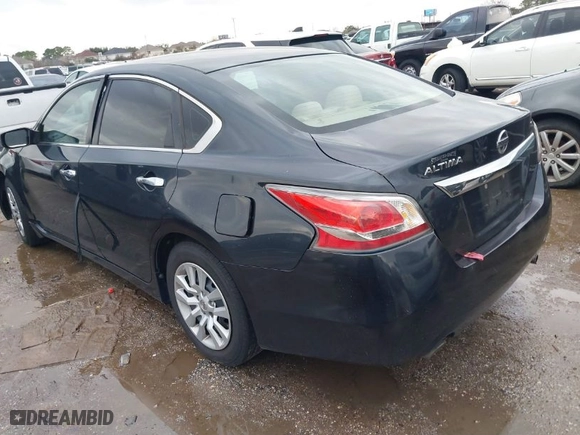2015 Nissan Altima 2.5 SL with VIN 1N4AL3AP3FN348272, listed as a IAAI auction lot 41463027 with NaN miles. Bid and sale history available at carsss.com. Image 3.