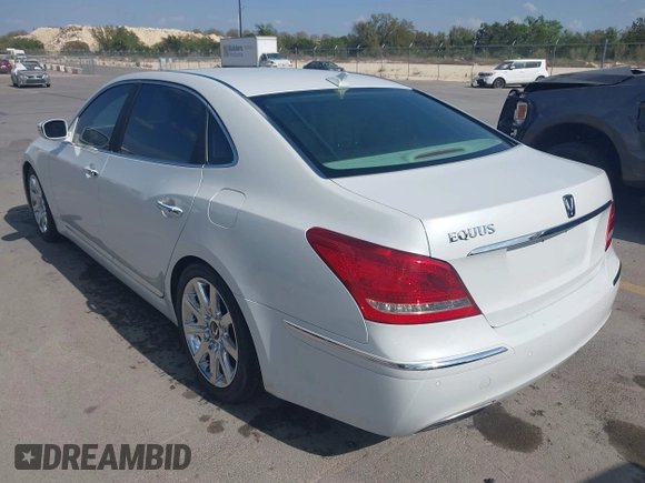 2011 Hyundai Equus Signature z VIN KMHGH4JF2BU041027, wystawiony jako IAAI lot #41891913 z przebiegiem 139 278 mil mil oraz . Historia ofert i sprzedaży dostępna na DreamBid. Obrazek 3.