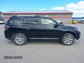 2013 Toyota Highlander Limited with VIN JTEDC3EH4D2014739, listed as a IAAI auction lot 41897547 with 309,926 mi miles and . Bid and sale history available at DreamBid. Image 13.