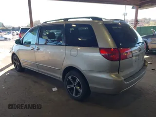 2005 Toyota Sienna LE with VIN 5TDBA23C75S046310, listed as a IAAI auction lot 42063973 with 127,509 mi miles. Bid and sale history available at carsss.com. Image 3.