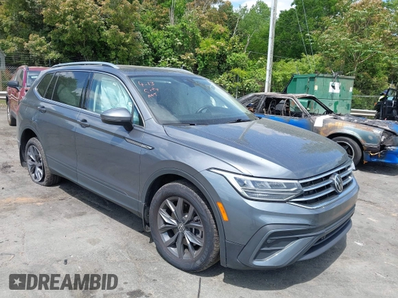2022 Volkswagen Tiguan SE with VIN 3VV3B7AX9NM089164, listed as a IAAI auction lot 42065583 with 59,270 mi miles and . Bid and sale history available at DreamBid. Image 1.