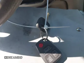 2000 Volvo S70 с VIN YV1LS56D1Y2662615, выставлен на аукционе IAAI как лот 41622599 с пробегом 269 328 миль миль и . История ставок и продаж доступна на DreamBid. Изображение 11.
