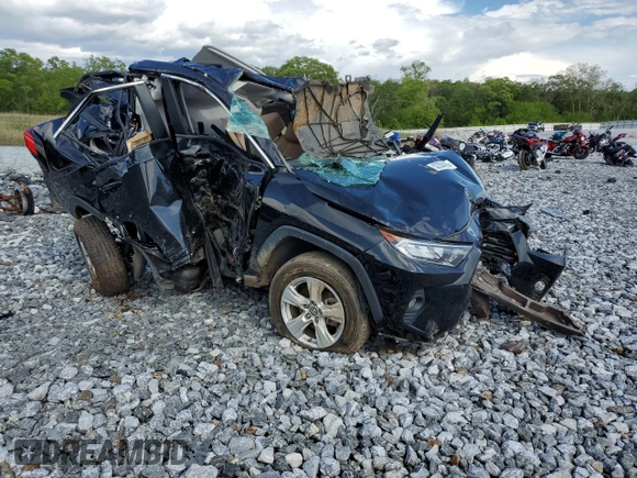2019 Toyota RAV4 XLE with VIN 2T3W1RFV4KW004470, listed as a Copart auction lot 52284465 with 0 mi miles and Non Repairable. Bid and sale history available at carsss.com. Image 4.