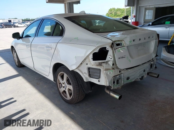 2013 Volvo S60 T5 Premier with VIN YV1612FS2D2199231, listed as a IAAI auction lot 42513014 with 85,446 mi miles and . Bid and sale history available at DreamBid. Image 3.