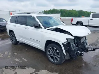 2021 Jeep Grand Cherokee Overland z VIN 1C4RJKDG9M8123357, wystawiony jako IAAI lot #42154973 z przebiegiem 46 774 mil mil oraz . Historia ofert i sprzedaży dostępna na DreamBid. Obrazek 1.