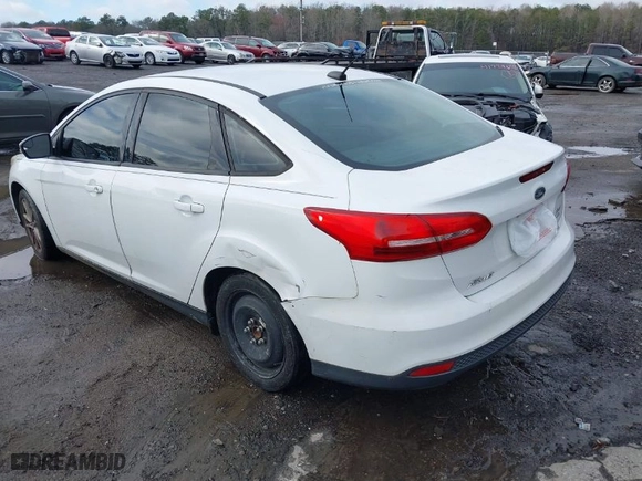 2016 Ford Focus SE with VIN 1FADP3F29GL255686, listed as a IAAI auction lot 41765115 with 1 mi miles. Bid and sale history available at carsss.com. Image 3.