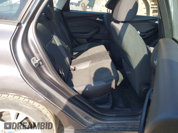 2014 Ford Focus SE with VIN 1FADP3F2XEL170580, listed as a IAAI auction lot 41752699 with 102,666 mi miles. Bid and sale history available at carsss.com. Image 8.