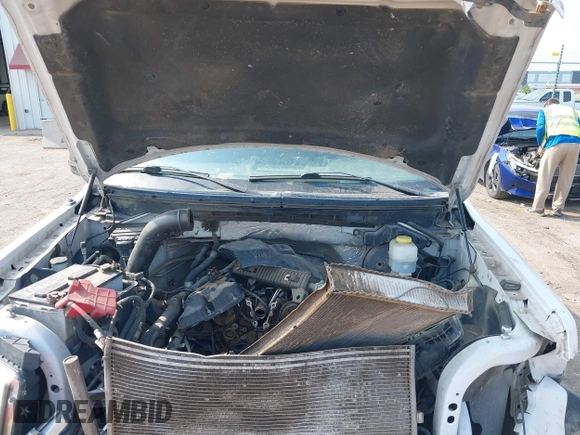 2014 Ford F-150 XL z VIN 1FTFW1ET2EKG20765, wystawiony jako IAAI lot #42356006 z przebiegiem Nie podano mil oraz . Historia ofert i sprzedaży dostępna na DreamBid. Obrazek 10.