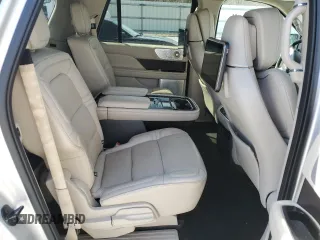 2019 Lincoln Navigator Reserve z VIN 5LMJJ3LT0KEL23813, wystawiony jako Copart lot #47235535 z przebiegiem 77 935 mil mil oraz Szkoda całkowita • Salvage title. Historia ofert i sprzedaży dostępna na DreamBid. Obrazek 11.