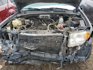 2008 Ford Escape XLS z VIN 1FMCU02Z58KB05139, wystawiony jako Copart lot #89308165 z przebiegiem Nie podano mil oraz Nie do naprawy • Non repairable. Historia ofert i sprzedaży dostępna na DreamBid. Obrazek 12.