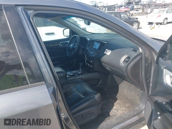 2016 Nissan Pathfinder SV with VIN 5N1AR2MN3GC600155, listed as a IAAI auction lot 41728736 with 92,479 mi miles. Bid and sale history available at carsss.com. Image 5.